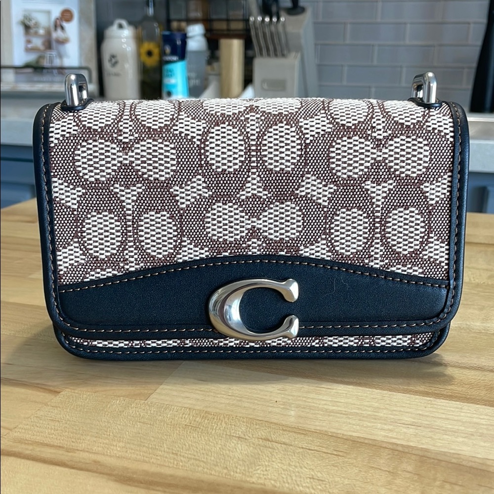 New Coach Bandit Crossbody Signature Crossbody Bag